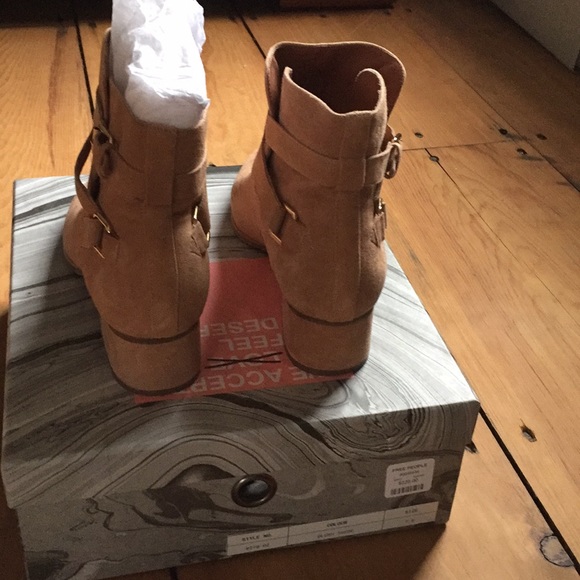 Cute suede ankle boot - as NEW - Picture 5 of 5